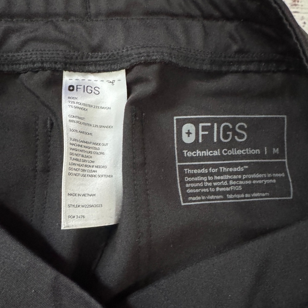 FIGS Men’s Technical Collection Scrub Pants | Black | Size M - Picture 2 of 6